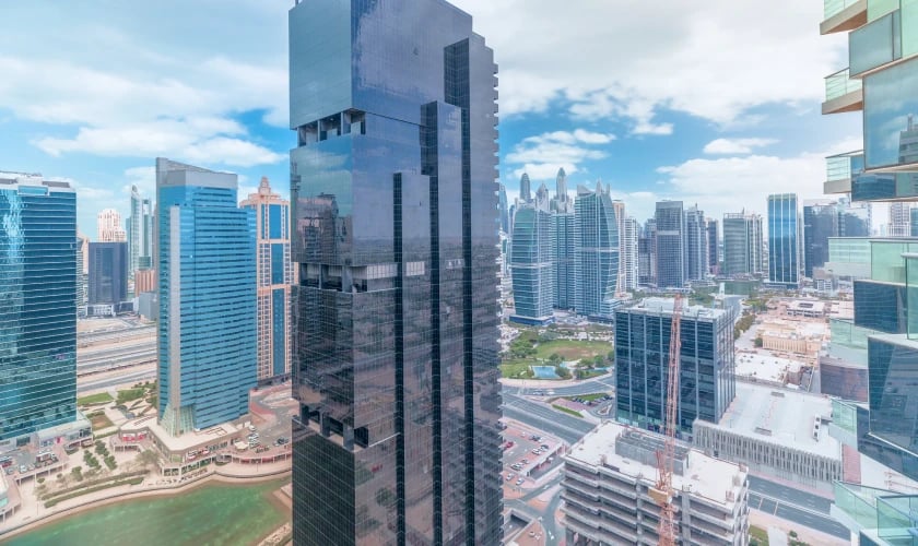 img-buildings-in-jlt