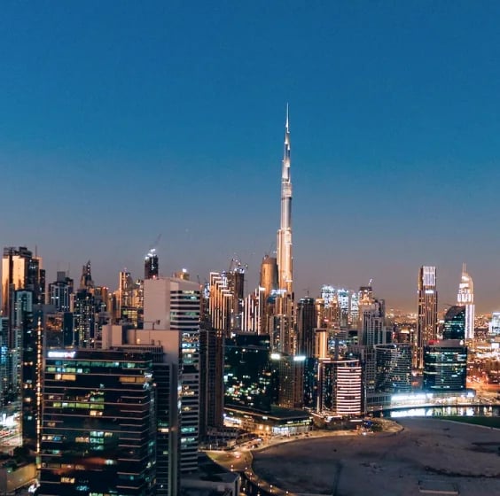 img-insights-leadship-dubai-skyline